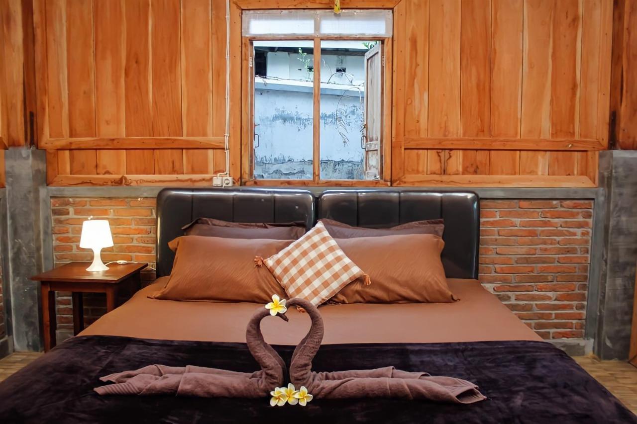 Pinarak Homestay バニュワンギ エクステリア 写真